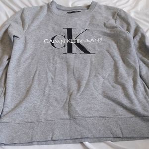 Grey Calvin Klein medium sweat shirt
